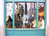 window-urban_outfitters