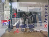 windowRobertsonBlvd
